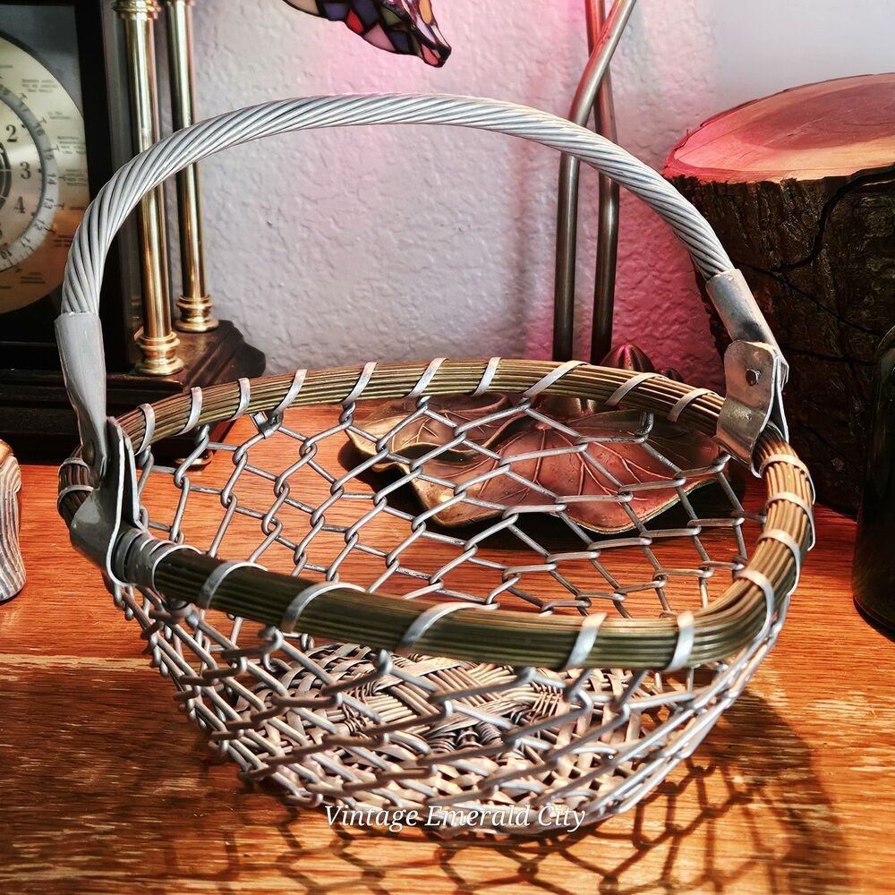 Vtg Aluminum And Brass Woven Basket Swing Handle Silver & Gold Teardrop Shape